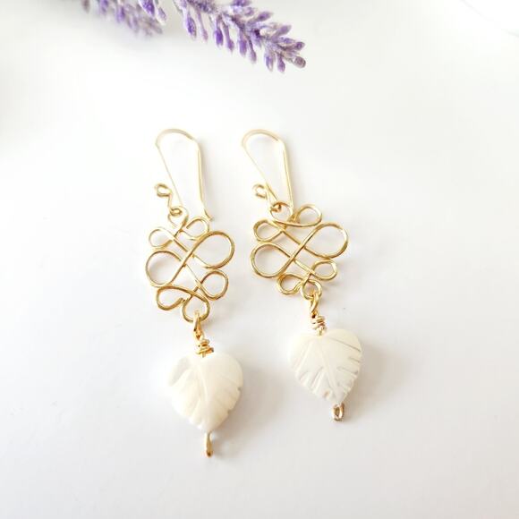 White Shell Heart Leaf Earrings / Gold Wire-Wrapped Dangle Earrings / Handmade - Picture 2 of 9